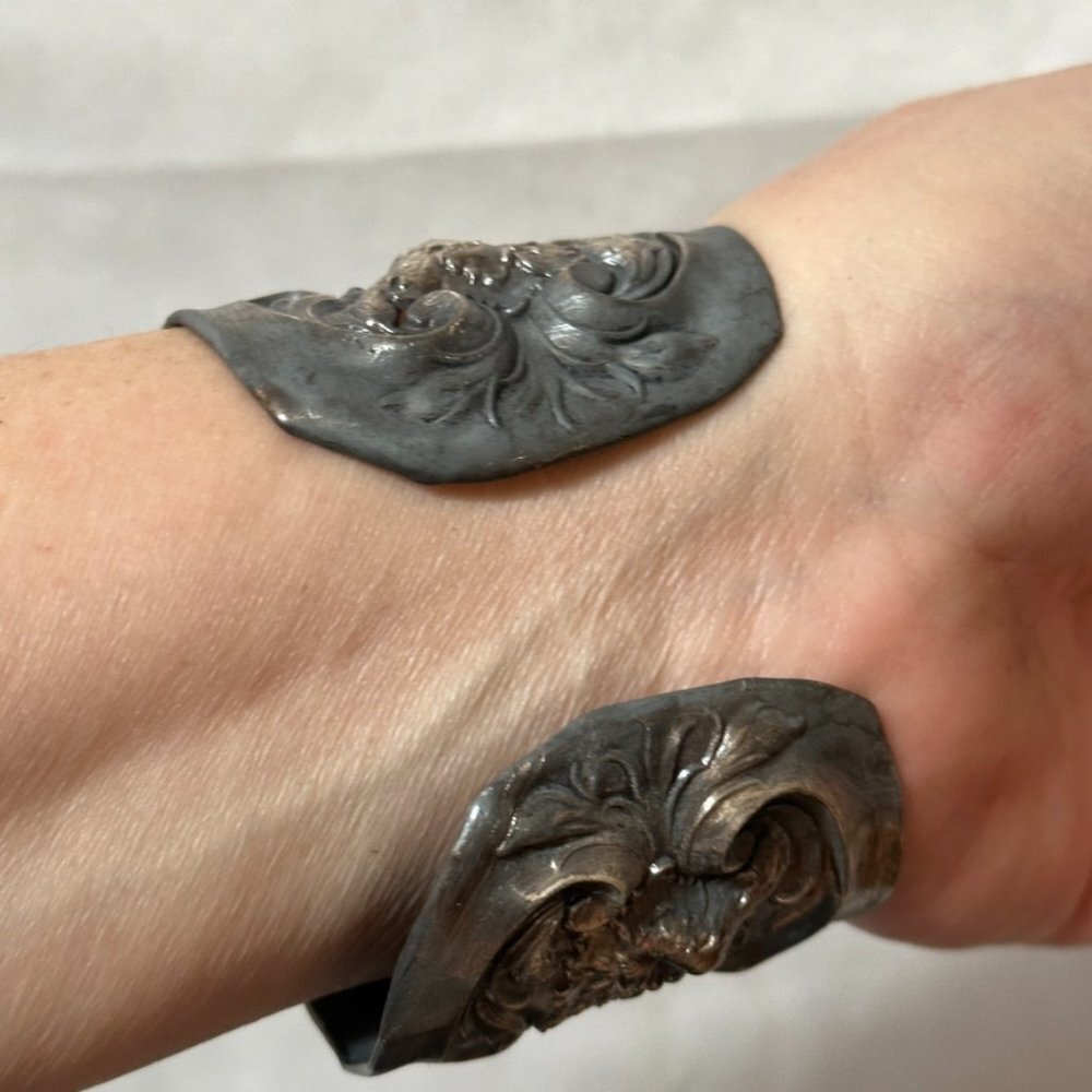 Jezlaine Cat Sterling Silver 925 Cuff Bracelet Victorian Floral Wallace Fish - Picture 7 of 7